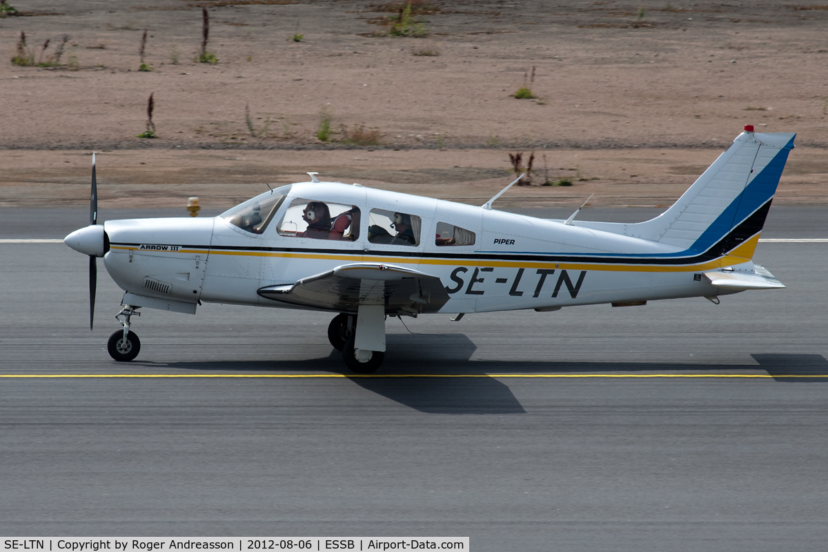SE-LTN, Piper PA-28R-201 Cherokee Arrow III C/N 28R-7837229, Nyköpings Flygklubb