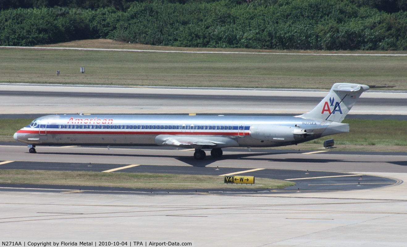 N271AA, 1985 McDonnell Douglas MD-82 (DC-9-82) C/N 49293, American MD-82