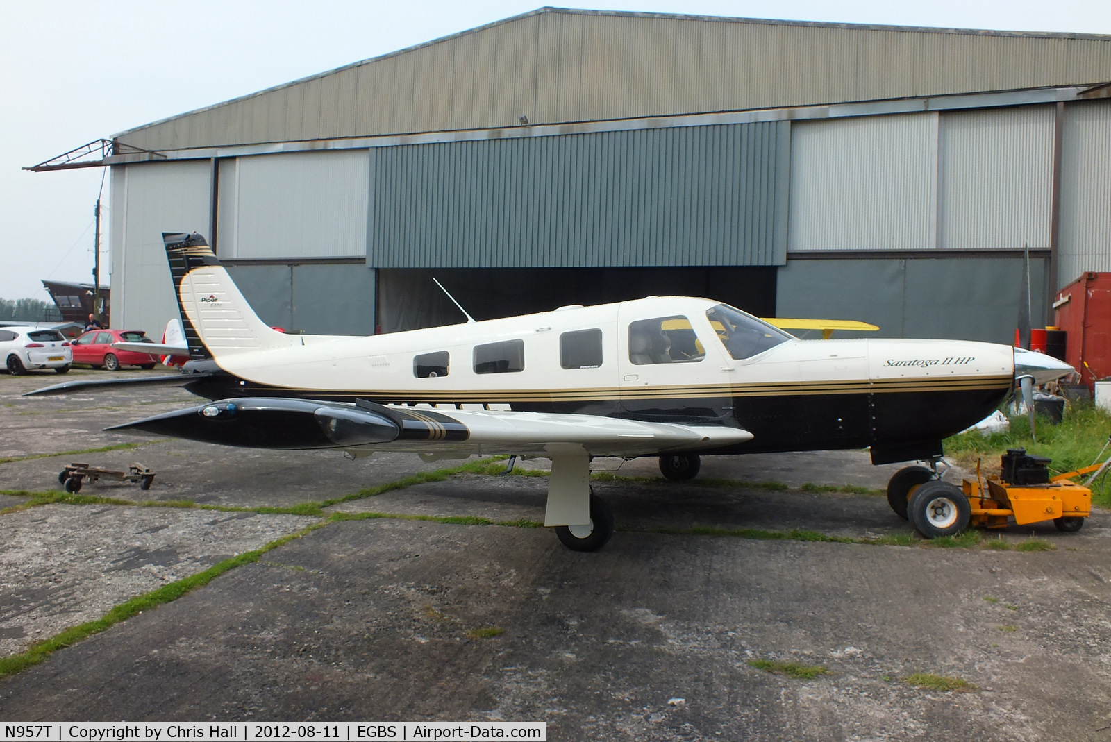 N957T, 2000 Piper PA-32R-301 C/N 3246176, at Shobdon Airfield, Herefordshire