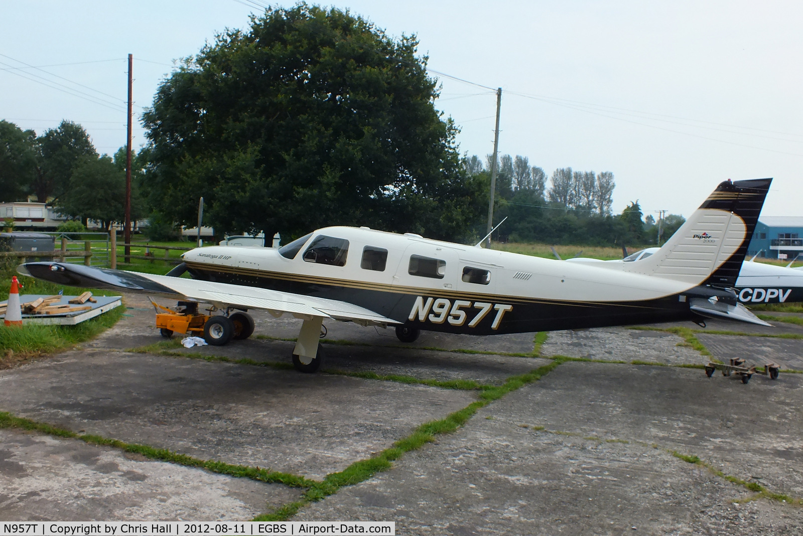 N957T, 2000 Piper PA-32R-301 C/N 3246176, at Shobdon Airfield, Herefordshire