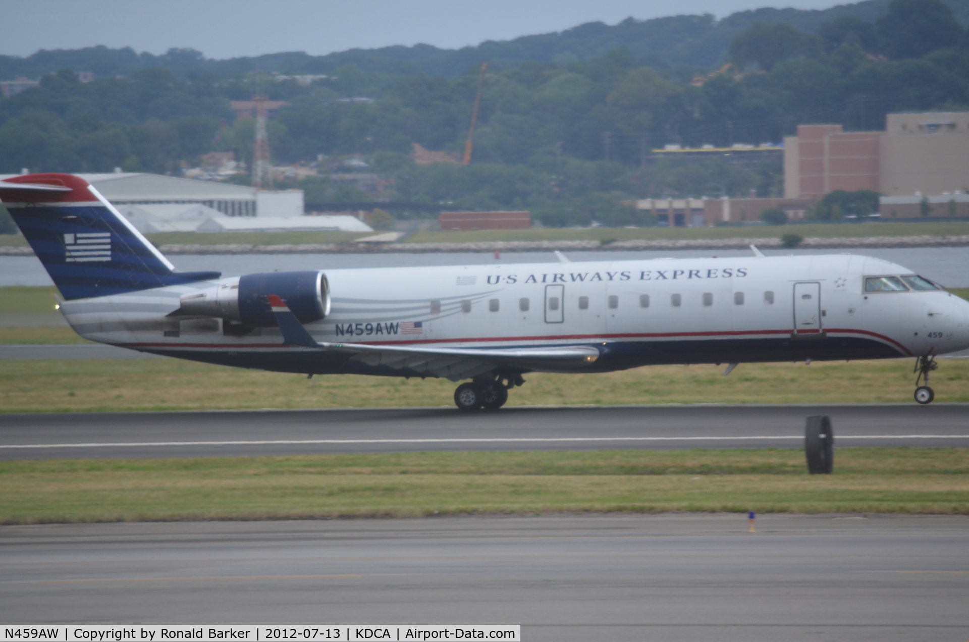 N459AW, 2003 Bombardier CRJ-200LR (CL-600-2B19) C/N 7863, Takeoff roll