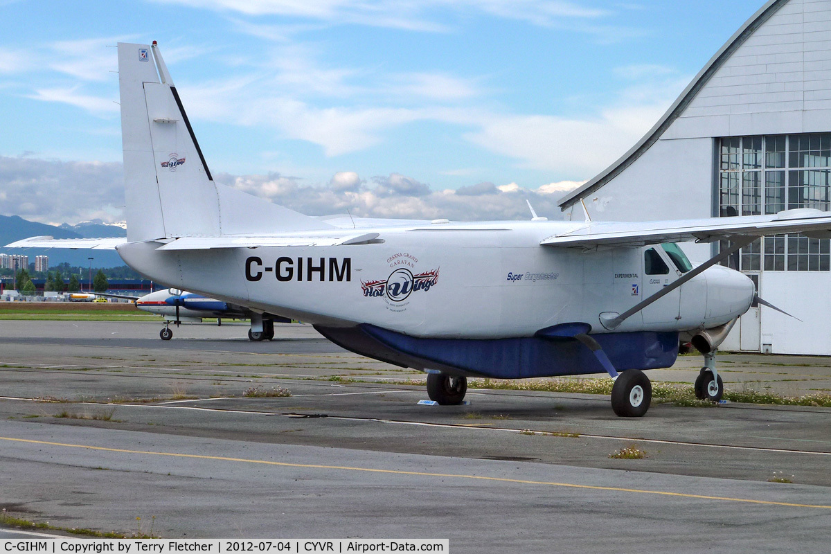 C-GIHM, 1988 Cessna 208B Super Cargomaster C/N 208B0118, Cessna 208B Super Cargomaster, c/n: 402B0203