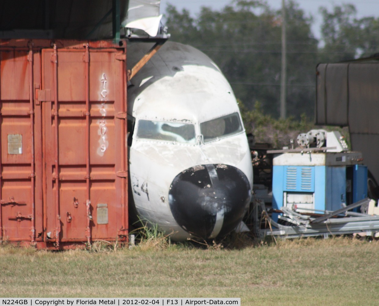 N224GB, 1944 Douglas DC3C 1830-94 C/N 12261, C-47 nose section in a barn