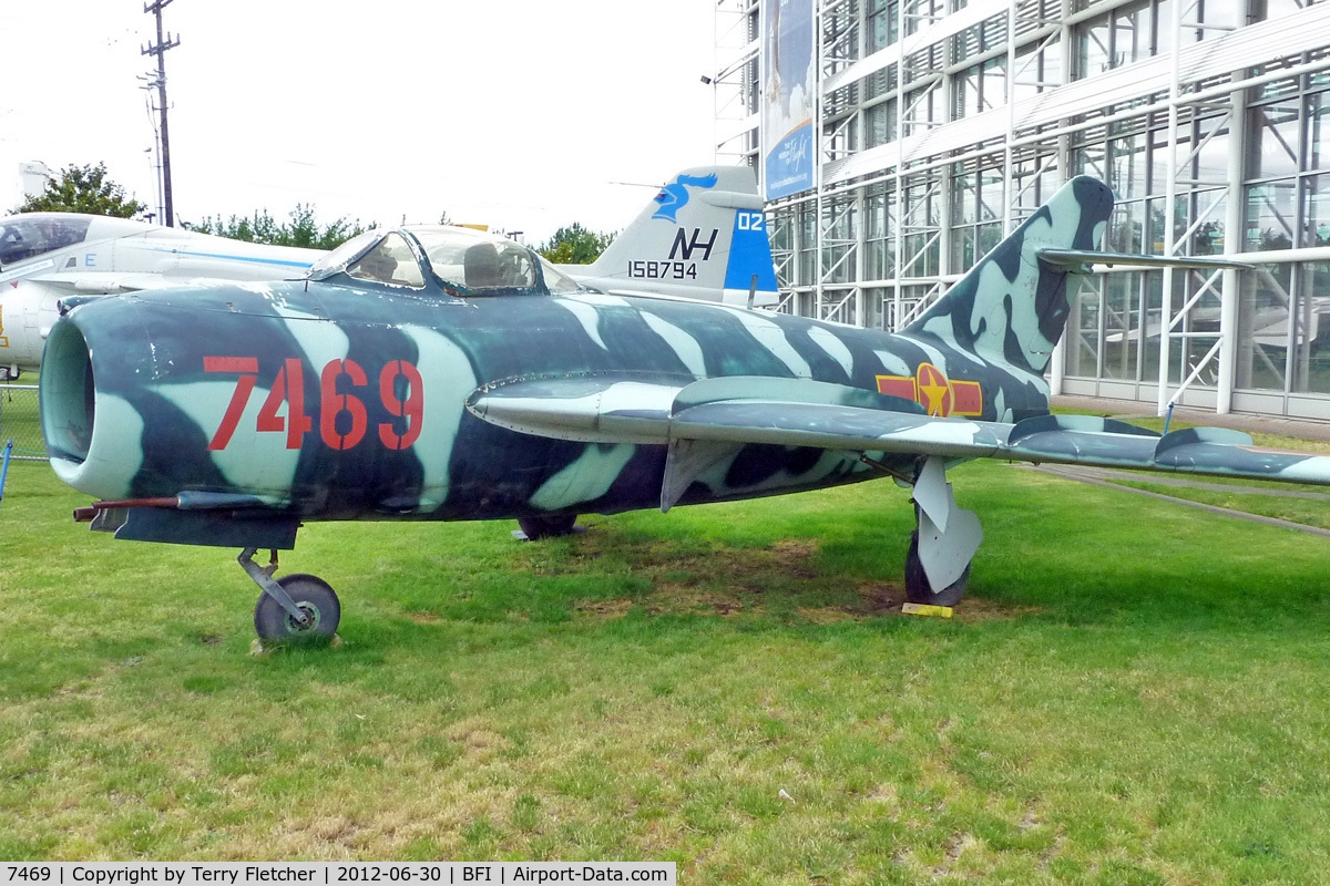 7469, Mikoyan-Gurevich MiG-17F C/N 1406016, Mikoyan-Gurevich MiG-17F, c/n: 1406016 outside Seattle Museum of Flight