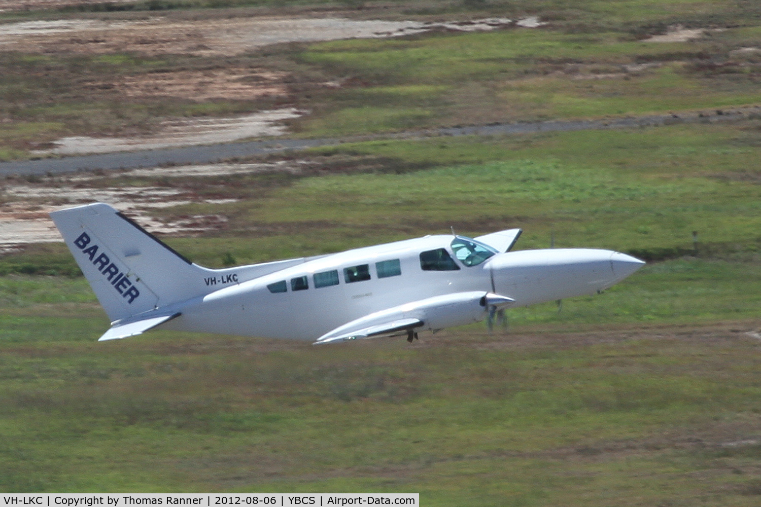 VH-LKC, 1981 Cessna 402C Businessliner C/N 402C0625, Barrier Aviation Cessna 402C