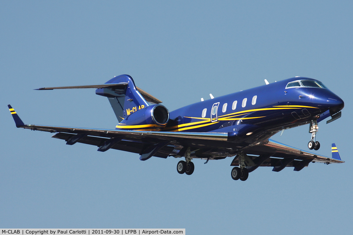 M-CLAB, 2009 Bombardier Challenger 300 (BD-100-1A10) C/N 20271, This little bizjet reminds me of the nice 