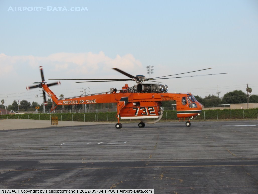 N173AC, 1967 Sikorsky S-64E C/N 64015, Engines started and preparing to lift off