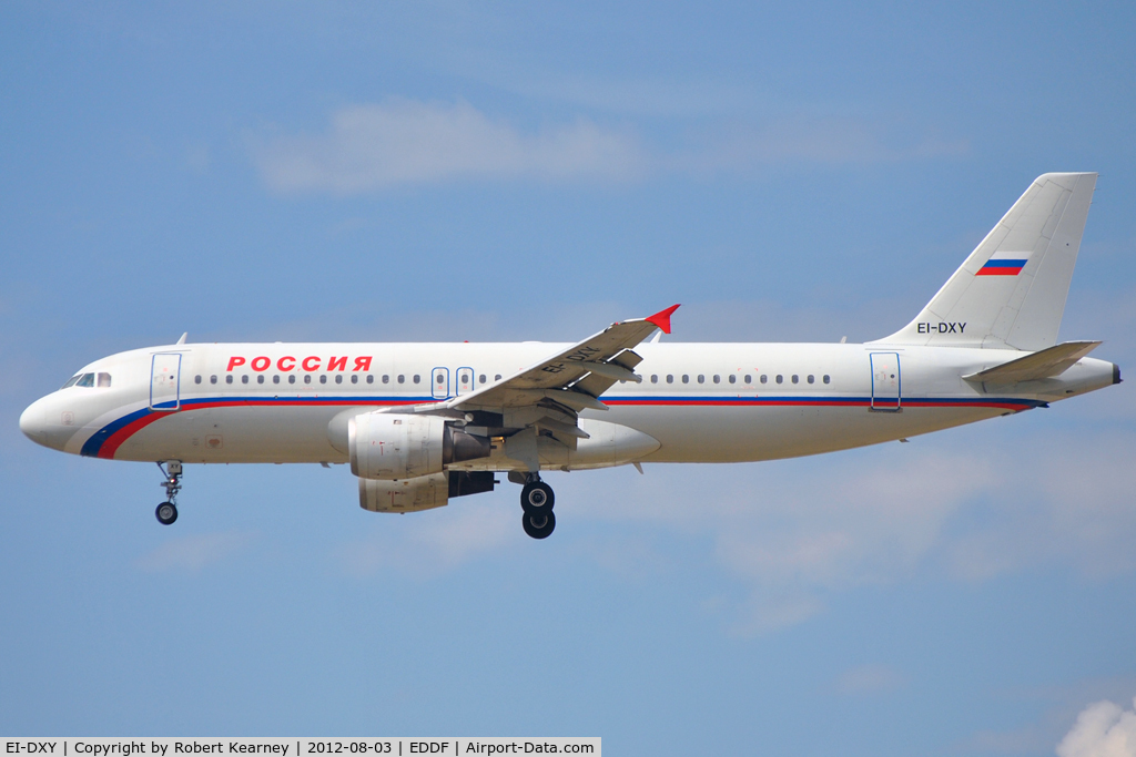 EI-DXY, 1995 Airbus A320-211 C/N 525, On finals for r/w 25L