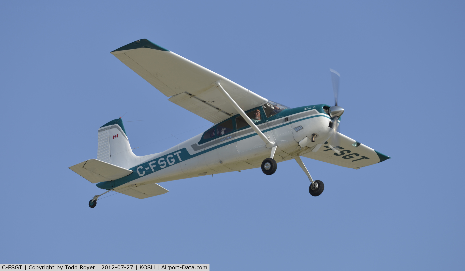 C-FSGT, 1965 Cessna 180H Skywagon C/N 18051541, Departing Airventure 2012