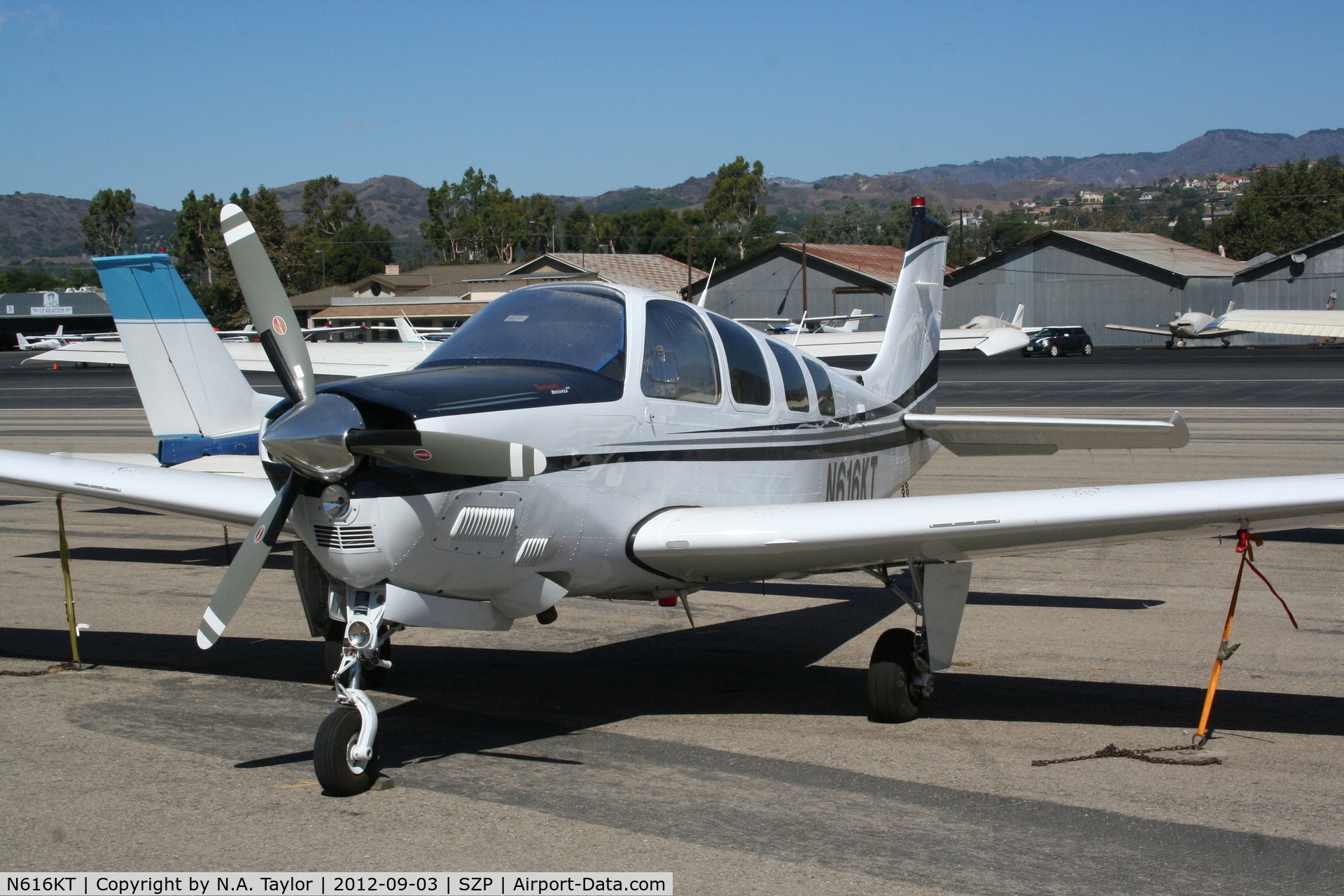 N616KT, Raytheon Aircraft Company G36 C/N E-3737, Sitting at Santa Paula