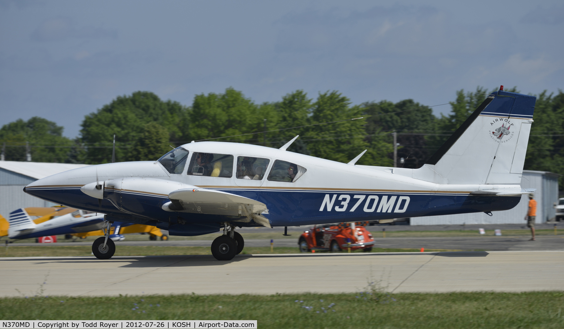 N370MD, 1972 Piper PA-23-250 C/N 27-4814, Airventure 2010