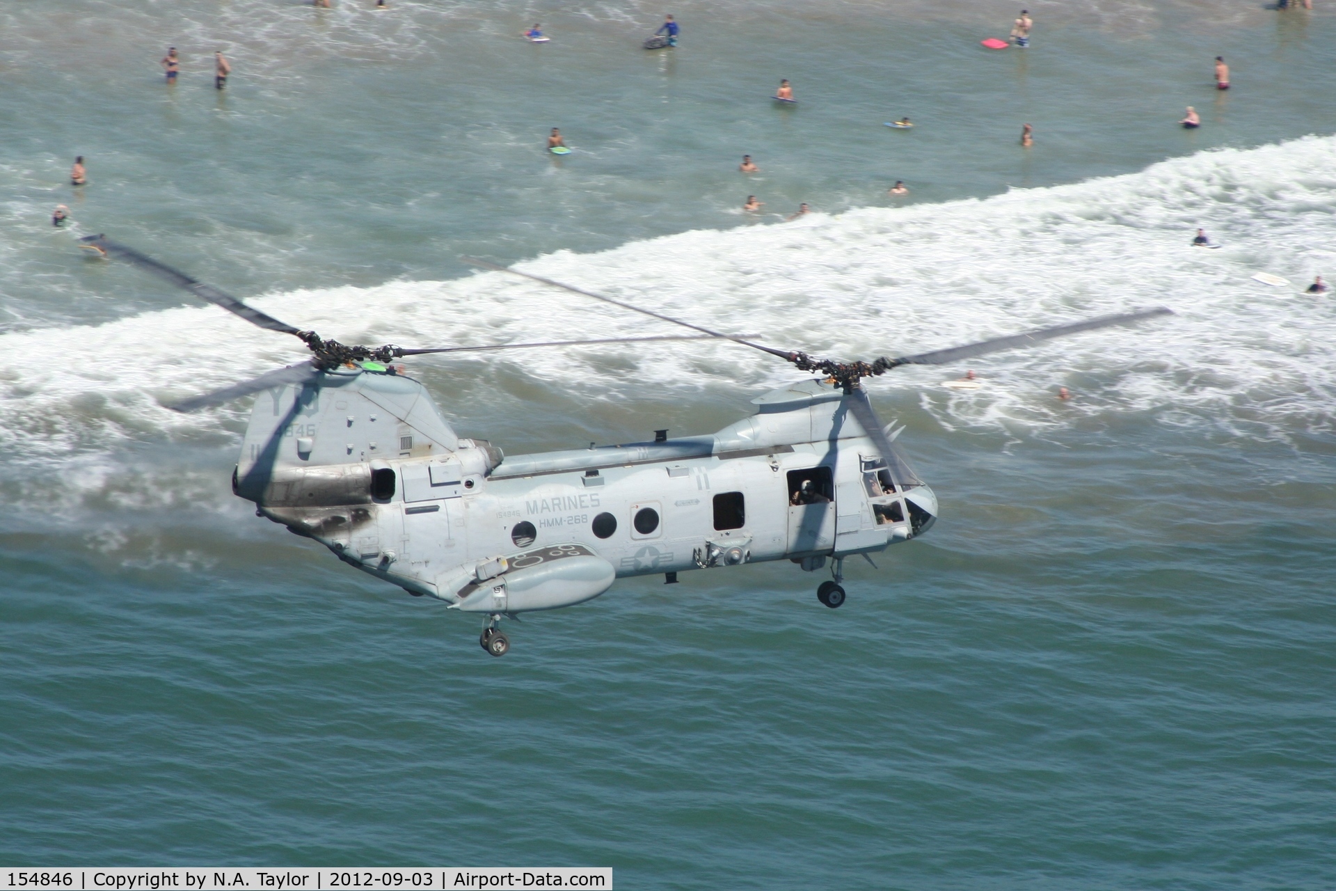 154846, Boeing Vertol CH-46F Sea Knight C/N 2453, HMM-268 from Camp Pendelton
