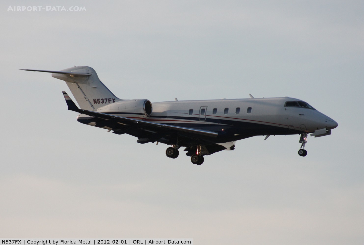 N537FX, 2007 Bombardier Challenger 300 (BD-100-1A10) C/N 20187, Challenger 300