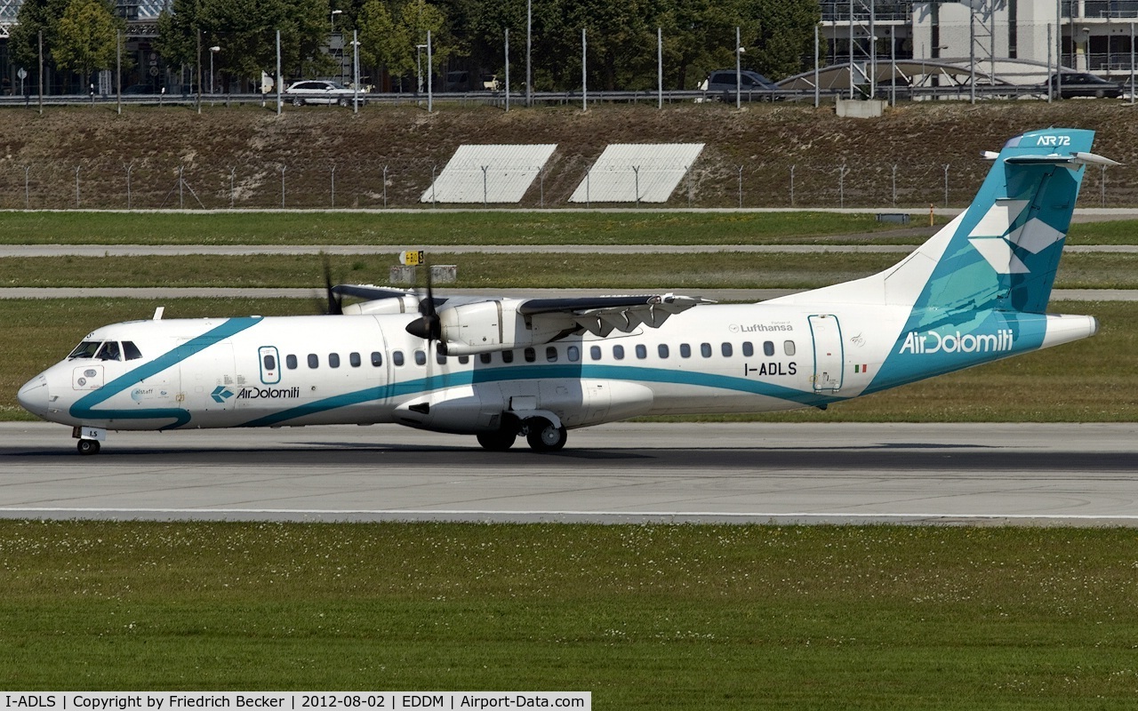 I-ADLS, 2000 ATR 72-212A C/N 634, line up for departure