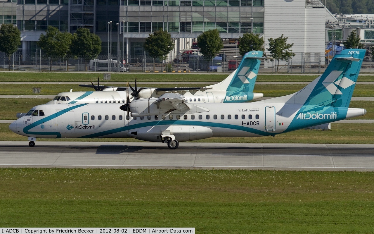 I-ADCB, 2001 ATR 72-500 C/N 660, decelerating after touchdown