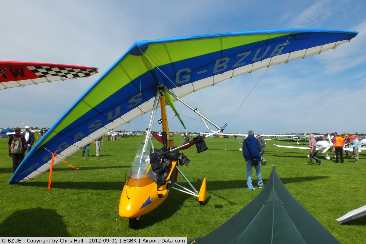 G-BZUE, 2001 Pegasus Quantum 15 C/N 7800, at the LAA Rally 2012, Sywell