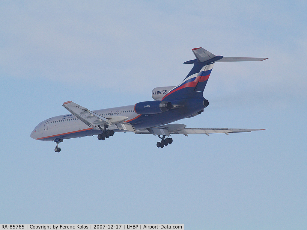 RA-85765, 1990 Tupolev Tu-154M C/N 90A765, Ferihegy