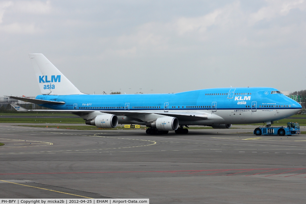 PH-BFY, 2002 Boeing 747-406BC C/N 30455, Taxiing. Scrapped in june 2020.