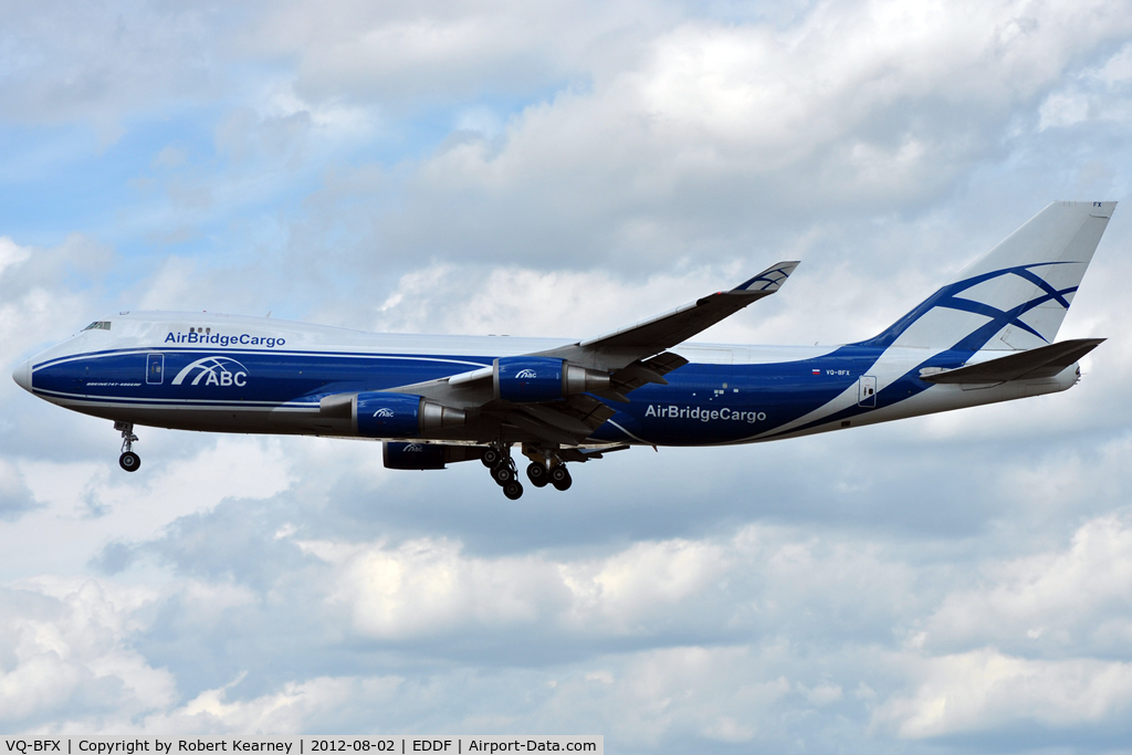 VQ-BFX, 2002 Boeing 747-428F/ER/SCD C/N 33096, On finals for r/w 25L