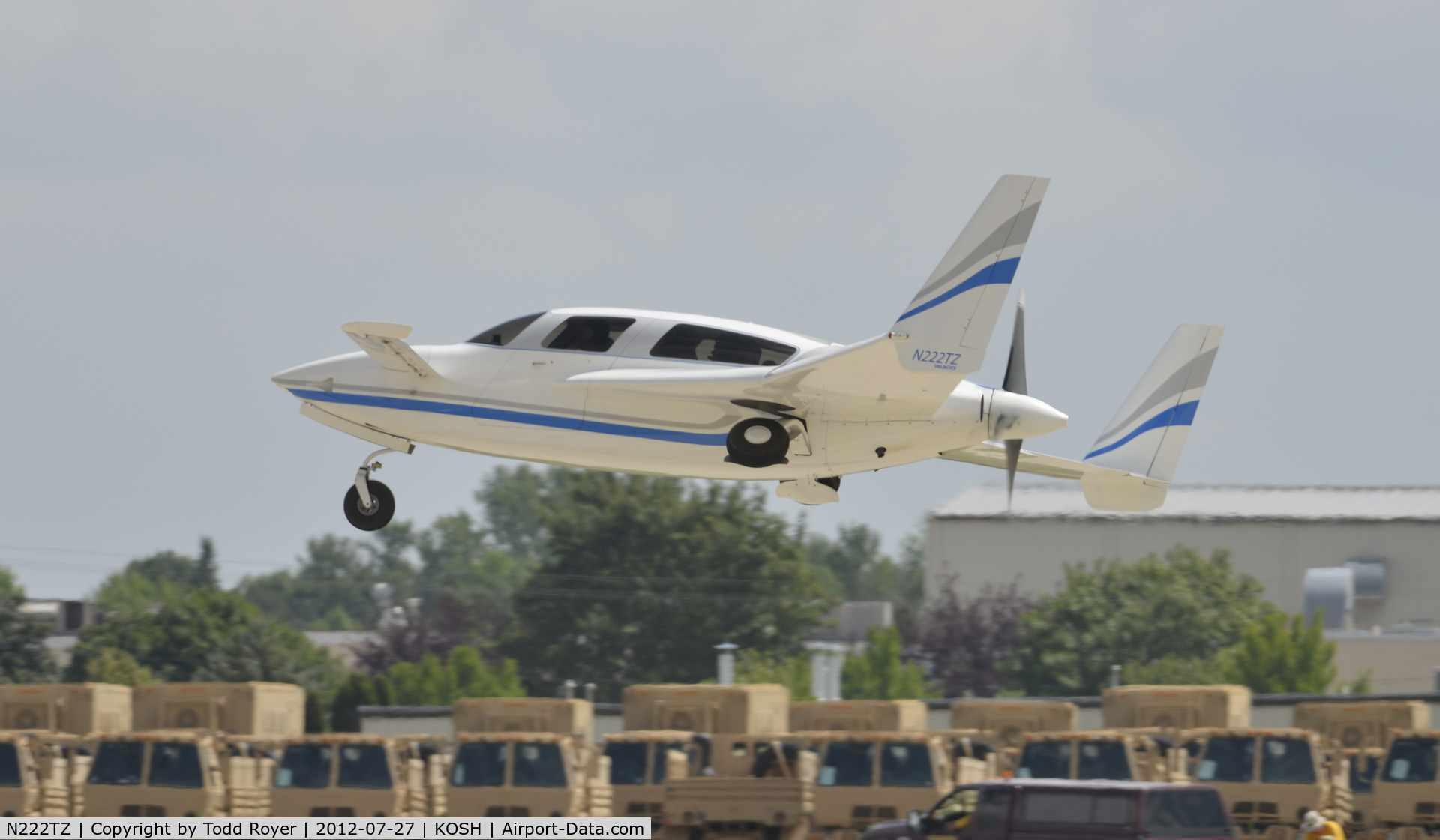 N222TZ, Velocity Velocity XL RG C/N 3RX104, Airventure 2012