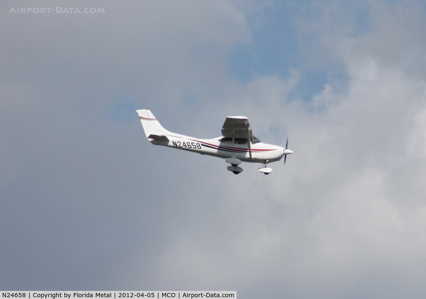N24658, 1999 Cessna 182S Skylane C/N 18280660, Cessna 182S