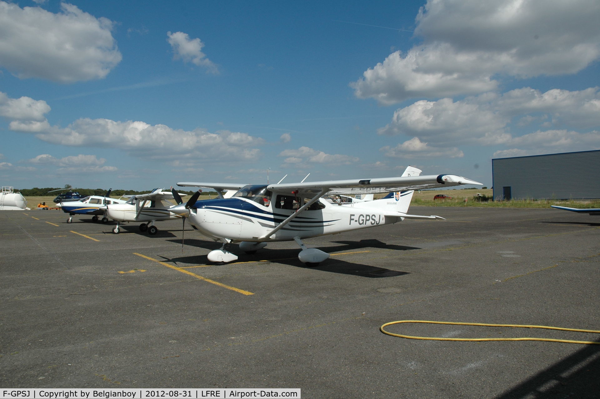 F-GPSJ, 2005 Cessna 182T Skylane C/N 18281539, Summer time