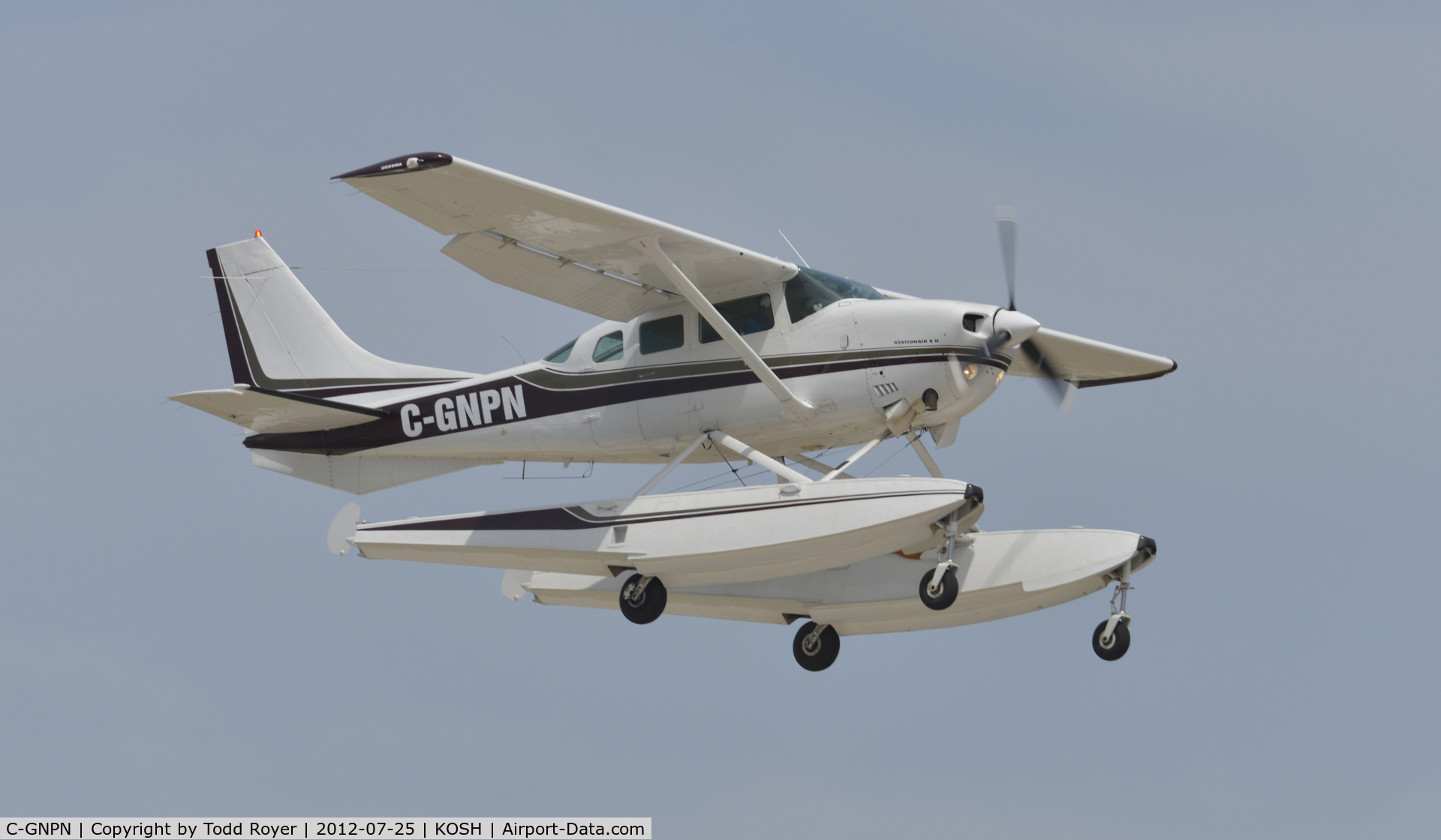 C-GNPN, 1981 Cessna TU206G Turbo Stationair C/N U20606194, Airventure 2012