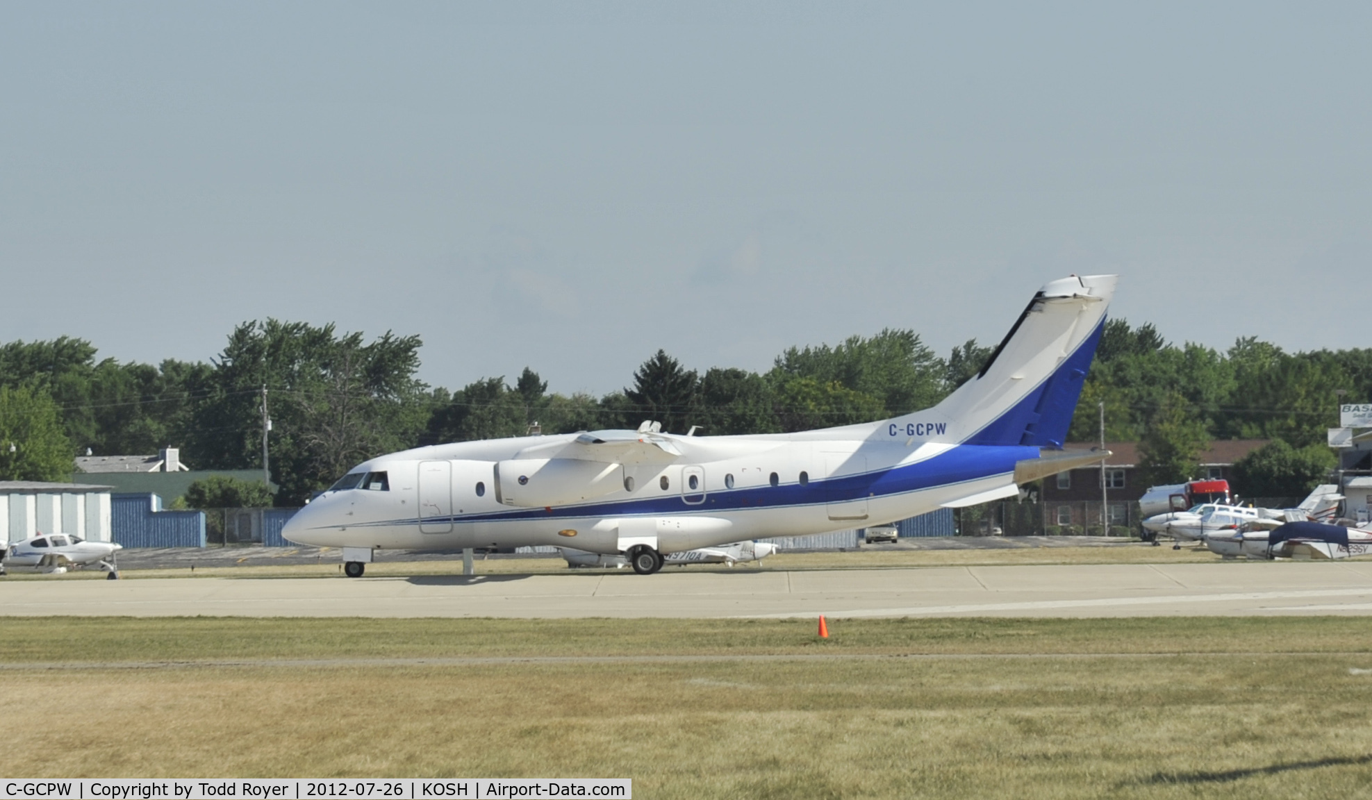 C-GCPW, 1999 Fairchild Dornier 328-300 328JET C/N 3129, Airventure 2012