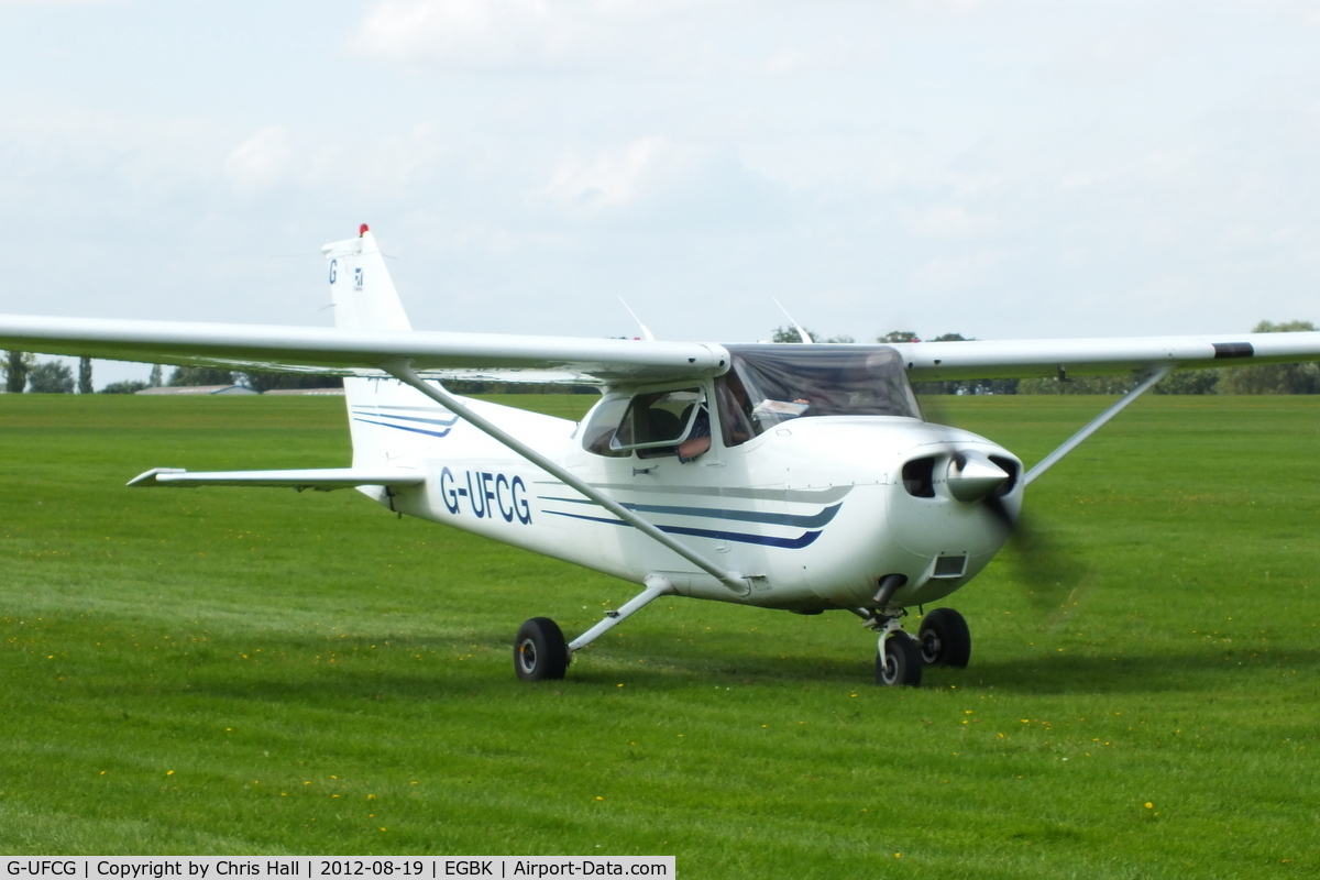 G-UFCG, 2003 Cessna 172S C/N 172S9450, at the 2012 Sywell Airshow