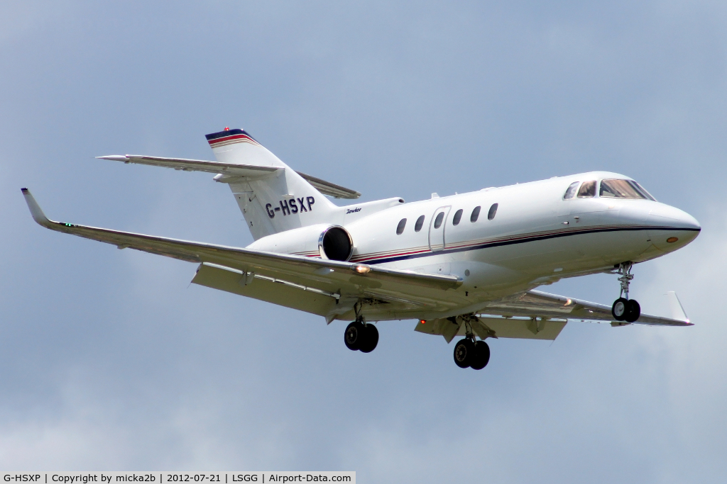 G-HSXP, 2007 Raytheon Hawker 850XP C/N 258827, Landing