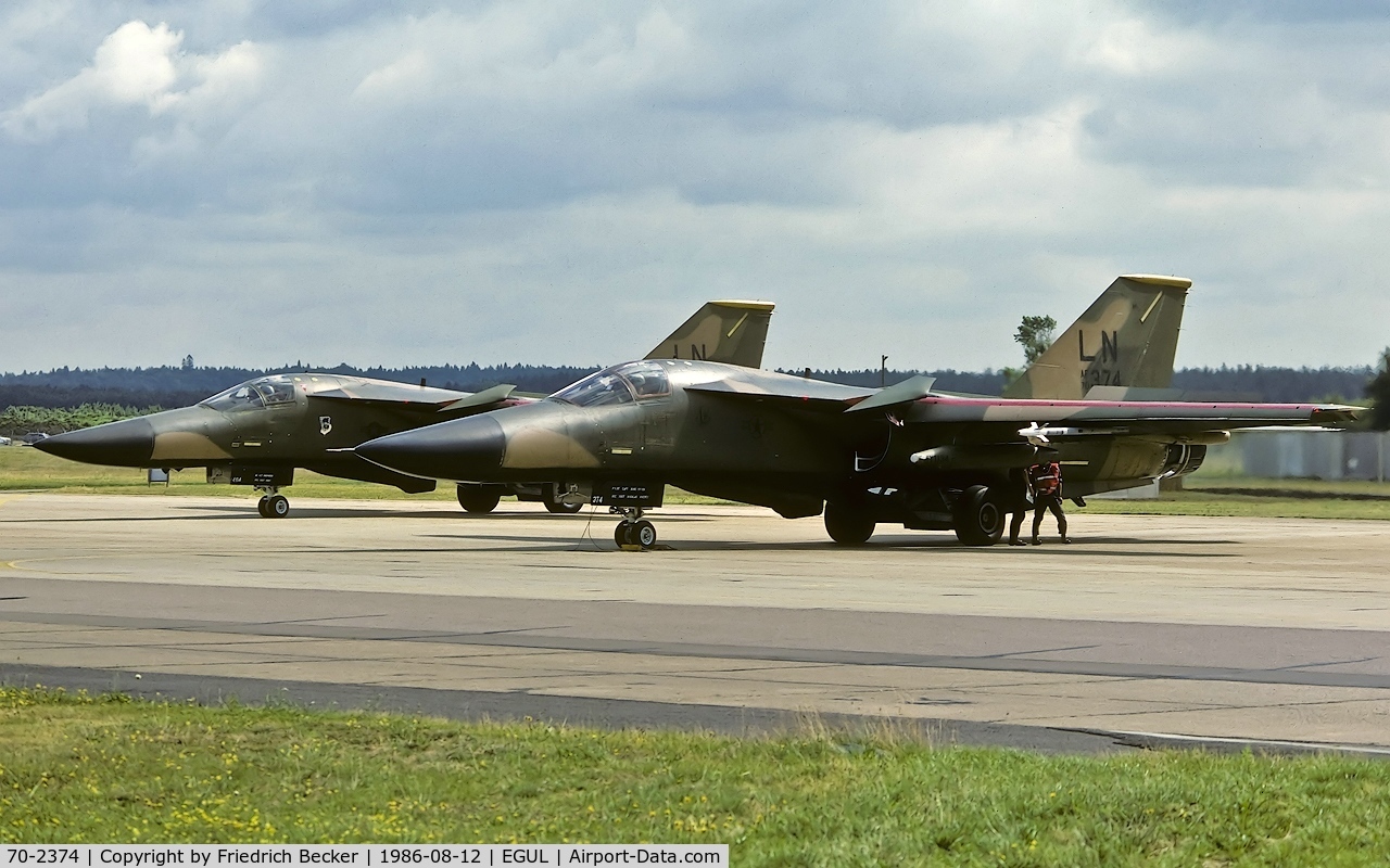 70-2374, 1970 General Dynamics F-111F Aardvark C/N E2-13, last chance inspection prior a mission from RAF Lakenheath