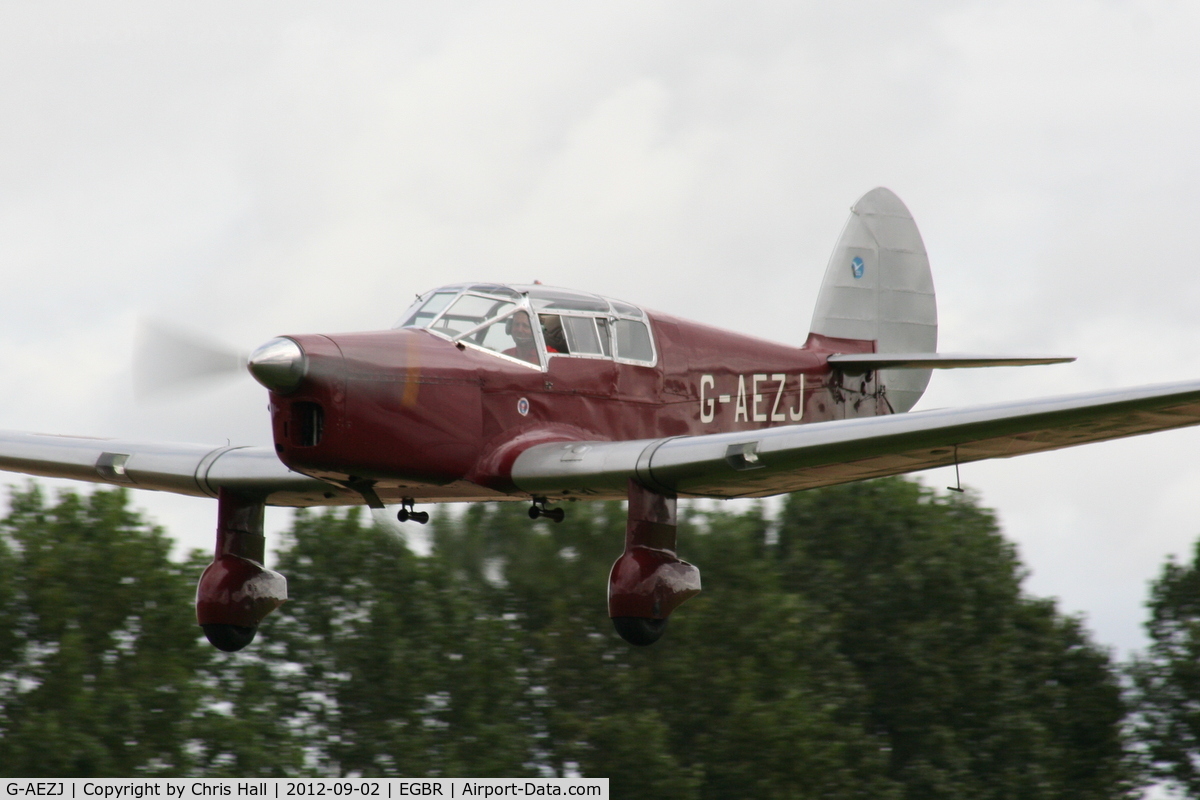 G-AEZJ, 1937 Percival P-10 Vega Gull C/N K.65, At the Real Aeroplane Club's Wings & Wheels fly-in, Breighton