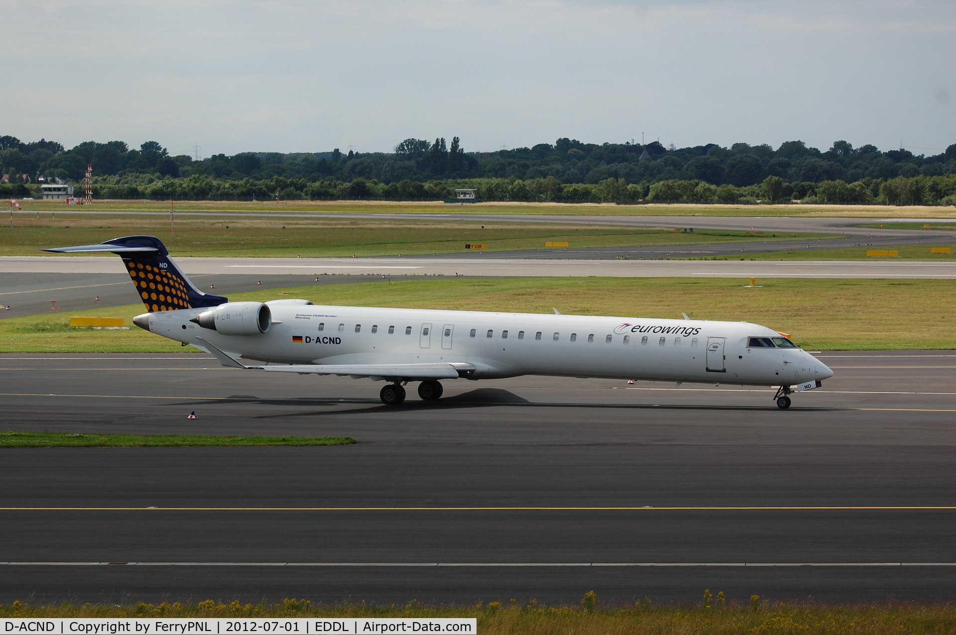 D-ACND, 2009 Bombardier CRJ-701 (CL-600-2C10) Regional Jet C/N 15238, Eurowings operating out of DUS, its base.