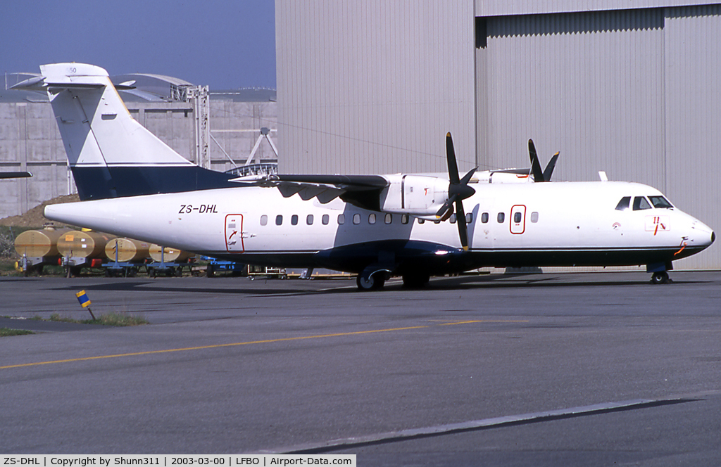 ZS-DHL, 1987 ATR 42-312 C/N 050, Parked...