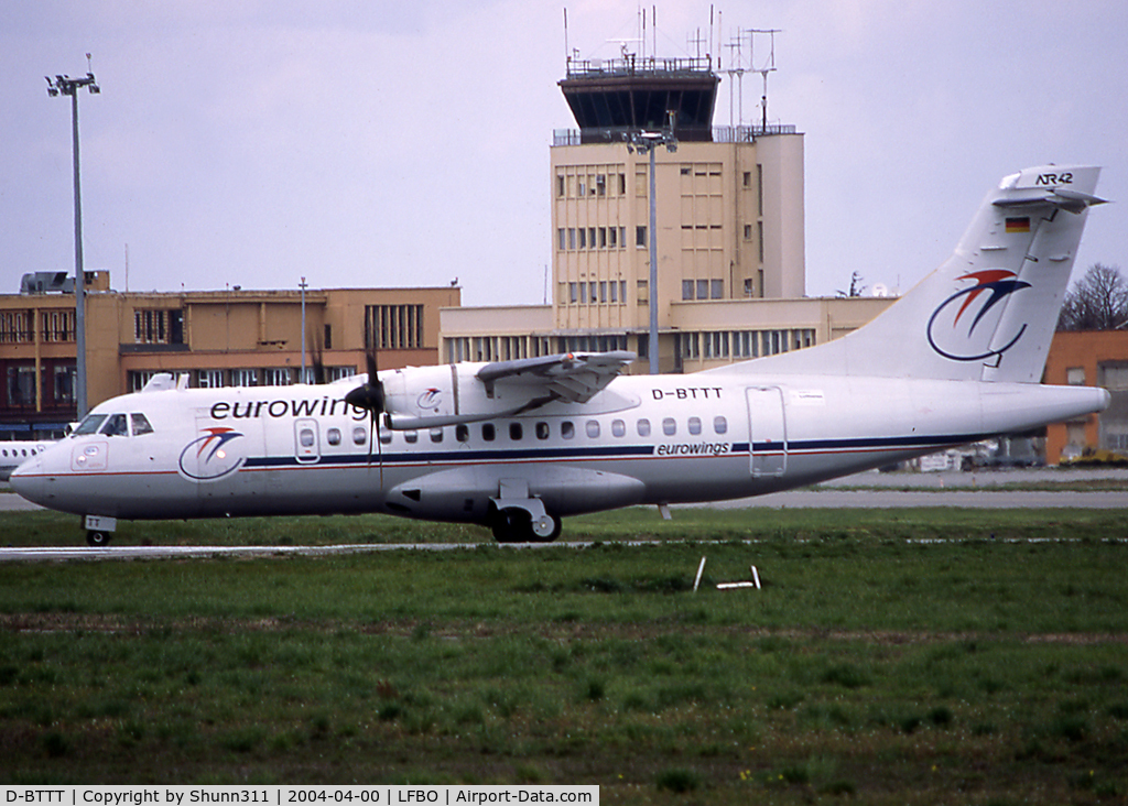 D-BTTT, 1999 ATR 42-500 C/N 603, Lining up rwy 32R for departure...