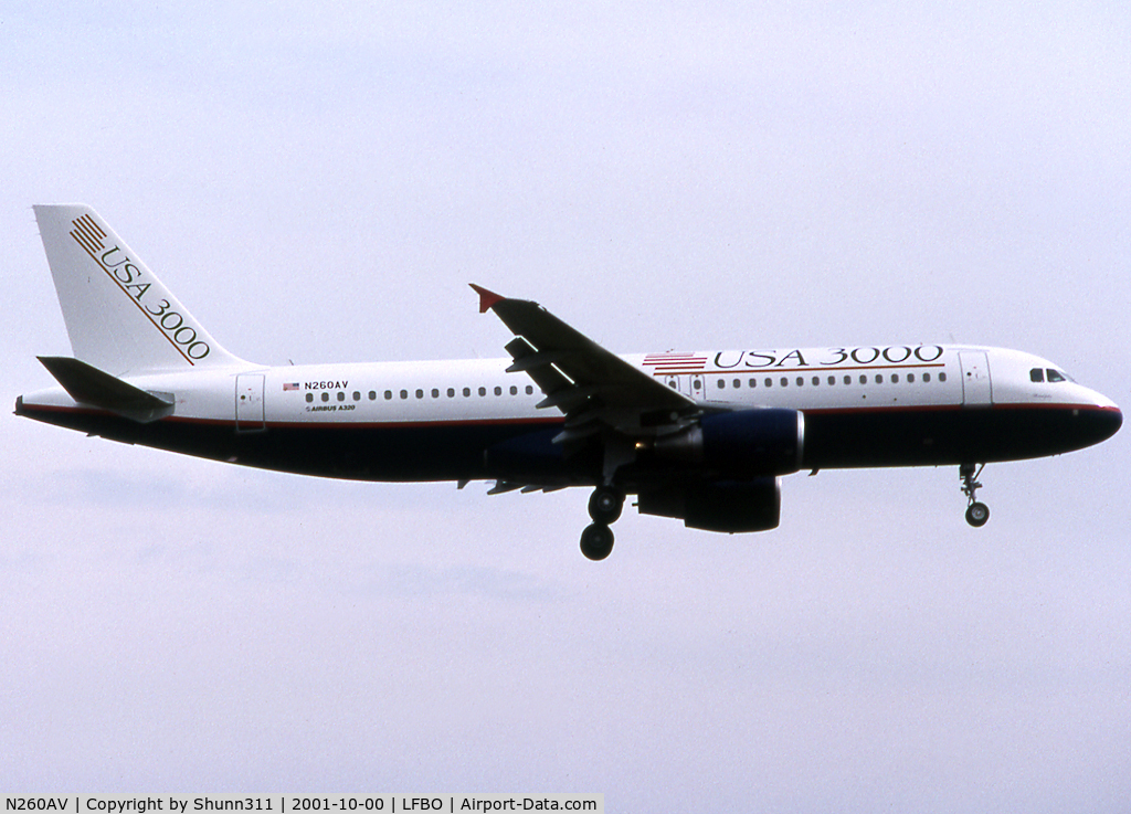N260AV, 2001 Airbus A320-214 C/N 1564, Landing rwy 14R