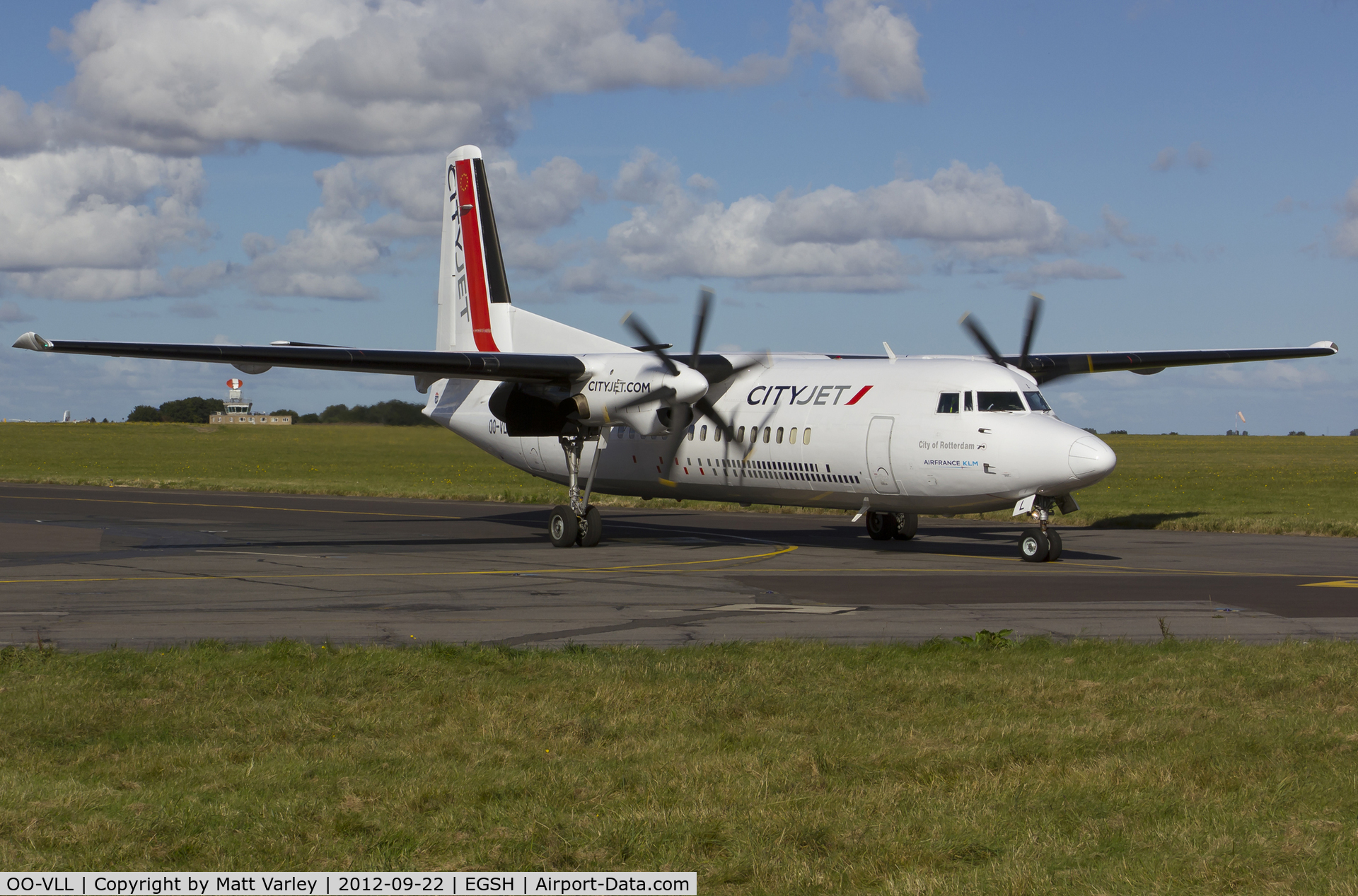 OO-VLL, 1989 Fokker 50 C/N 20144, Arriving at EGSH for the football charter.