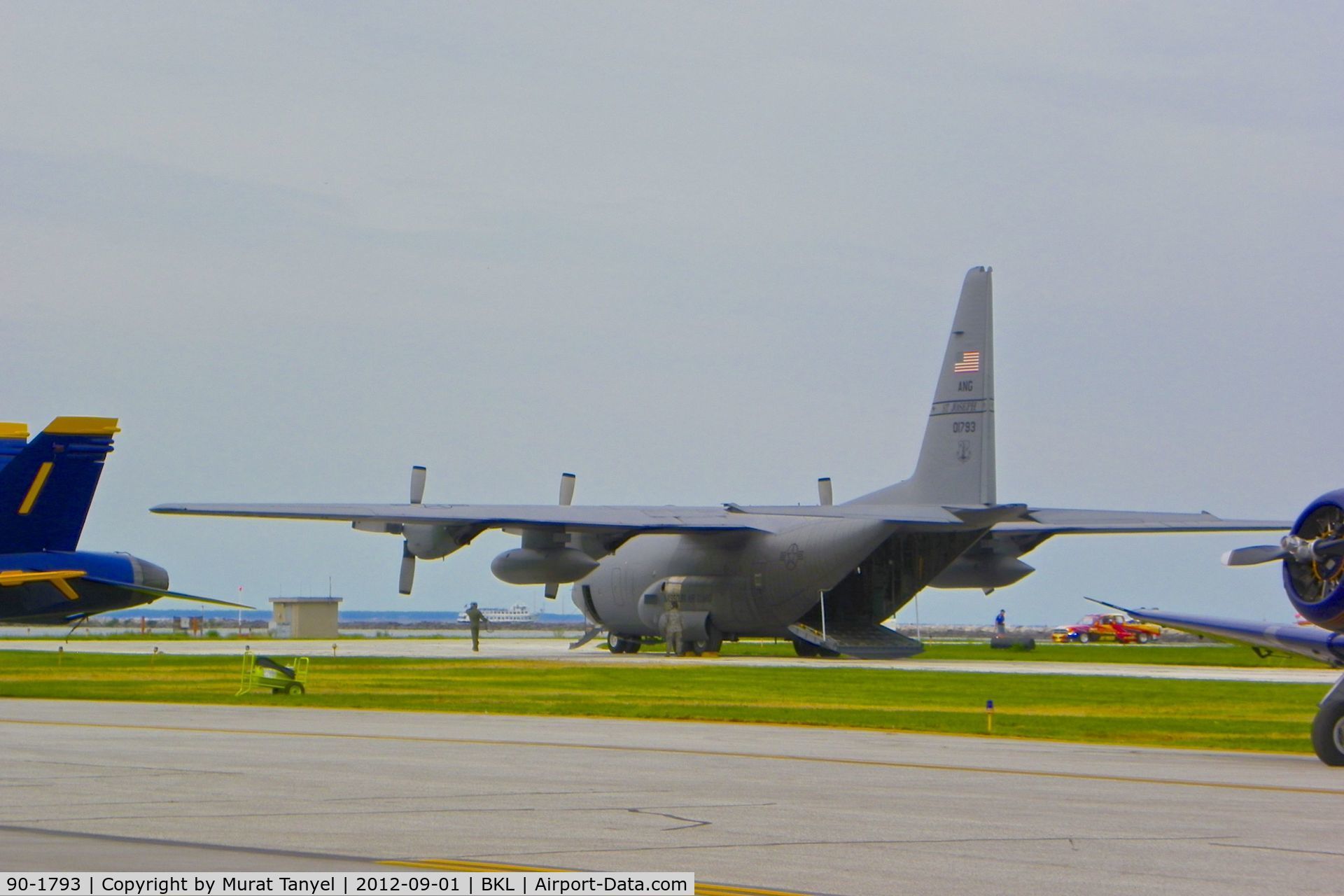 90-1793, 1990 Lockheed C-130H Hercules C/N 382-5246, Getting ready for the show
