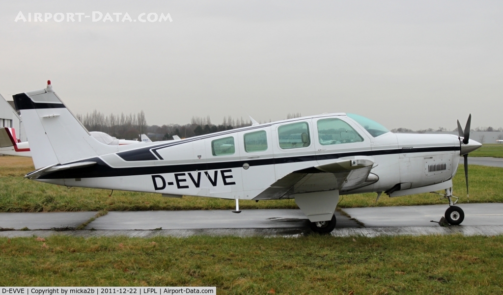 D-EVVE, Beechcraft A36 Bonanza C/N E-2200, Parked