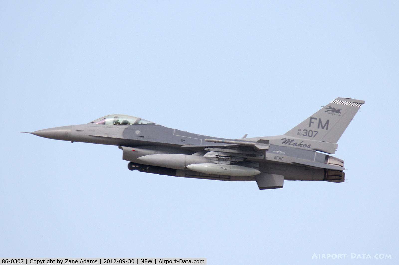 86-0307, 1986 General Dynamics F-16C Fighting Falcon C/N 5C-413, Departing NAS Fort Worth
