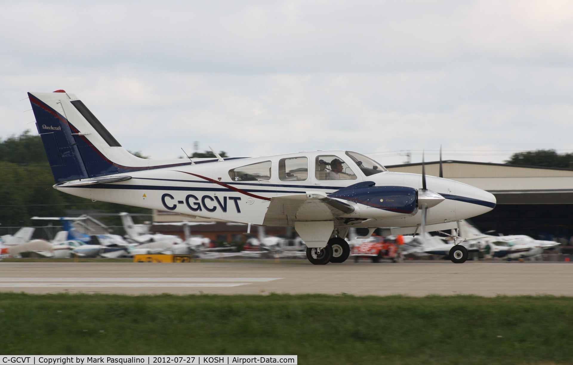 C-GCVT, 1982 Beech E-55 Baron C/N TE-1197, Beech E55