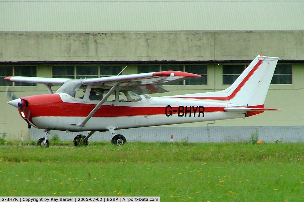 G-BHYR, 1973 Reims F172M Skyhawk Skyhawk C/N 0922, R/Cessna F.172M Skyhawk [0922] Kemble~G 02/07/2005