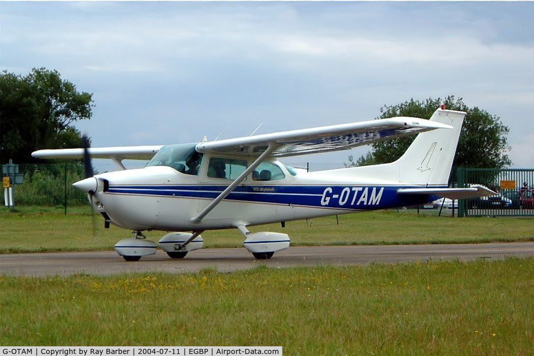G-OTAM, 1974 Cessna 172M Skyhawk C/N 172-64098, Cessna 172M Skyhawk [172-64098] Kemble~G 11/07/2004