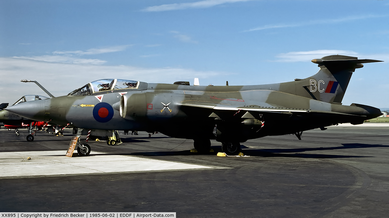 XX895, 1975 Hawker Siddeley Buccaneer S.2B C/N B3-04-74, static display