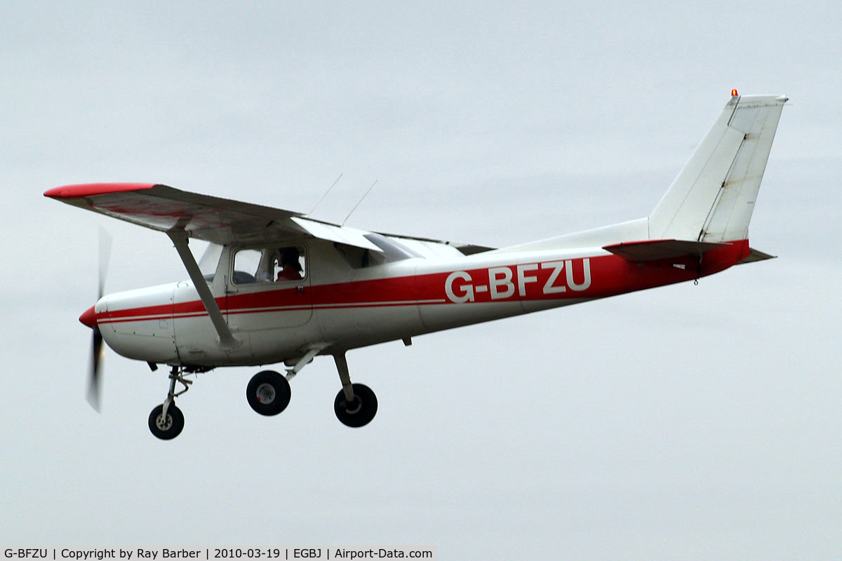 G-BFZU, 1979 Reims FA152 Aerobat C/N 0355, R/Cessna FA.152 Aerobat [0355] Staverton~G 19/03/2010