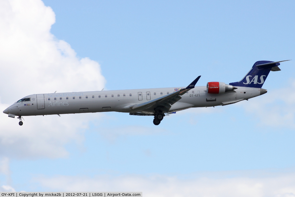 OY-KFI, 2009 Canadair CRJ-900ER (CL-600-2D24) C/N 15242, Landing