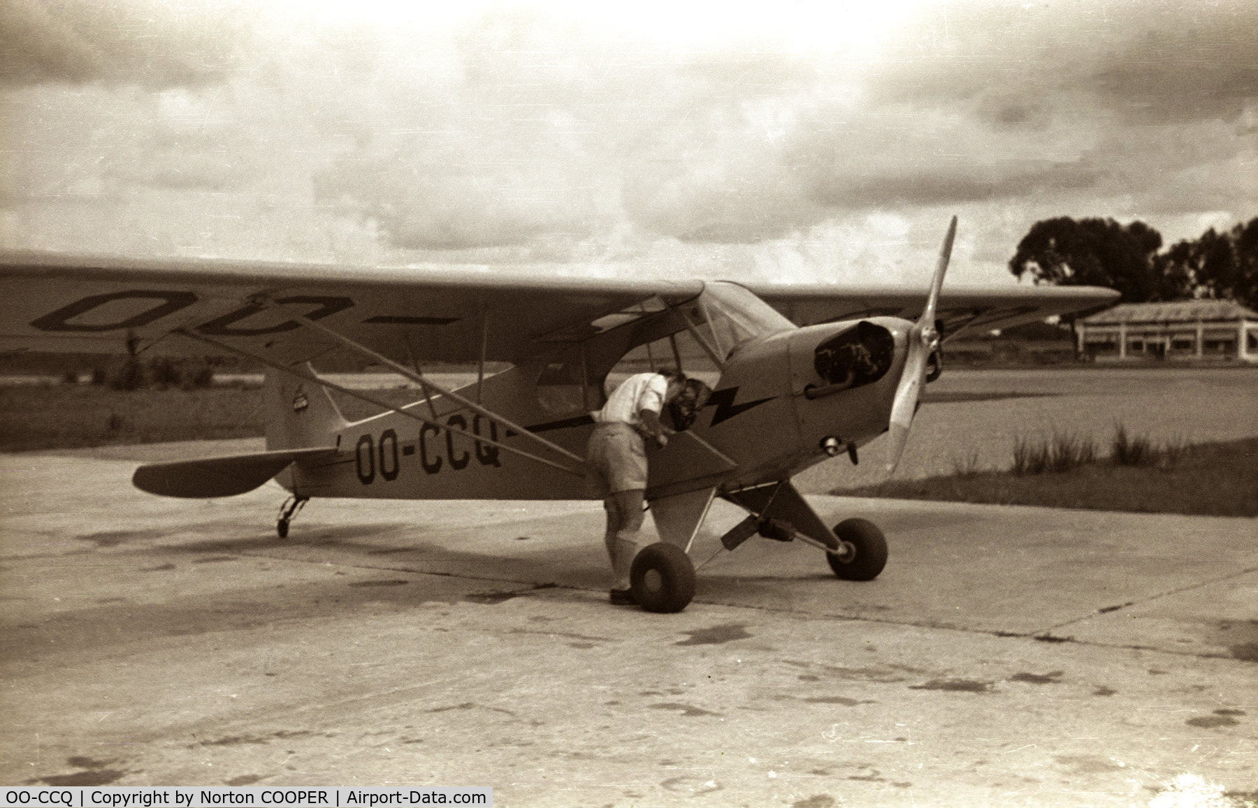 OO-CCQ, 1948 Piper J3C-65 Cub Cub C/N 18658-650, Photo taken in Belgian Congo in the late forties. Possible photographer name could be Mr Michaux from Belgium. Negatives bought on Brussels flee market September 2012