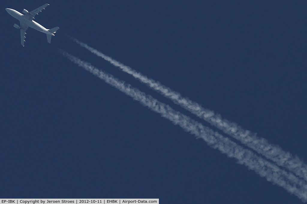 EP-IBK, 1993 Airbus A310-304 C/N 671, overflying Maastricht, performing her flight to LHR