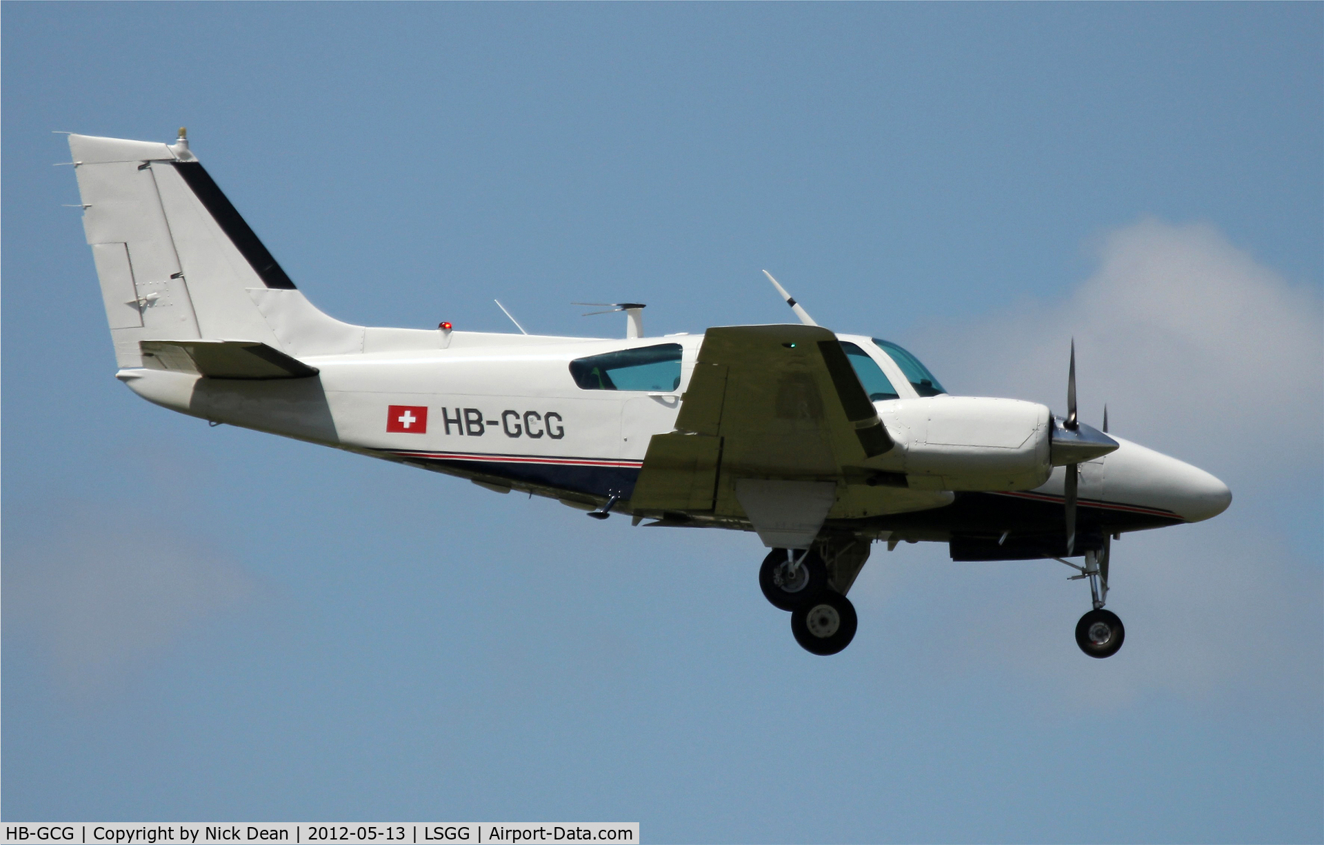 HB-GCG, 1961 Beechcraft 95-B55 Baron C/N TC-76, LSGG/GVA EBACE 2012