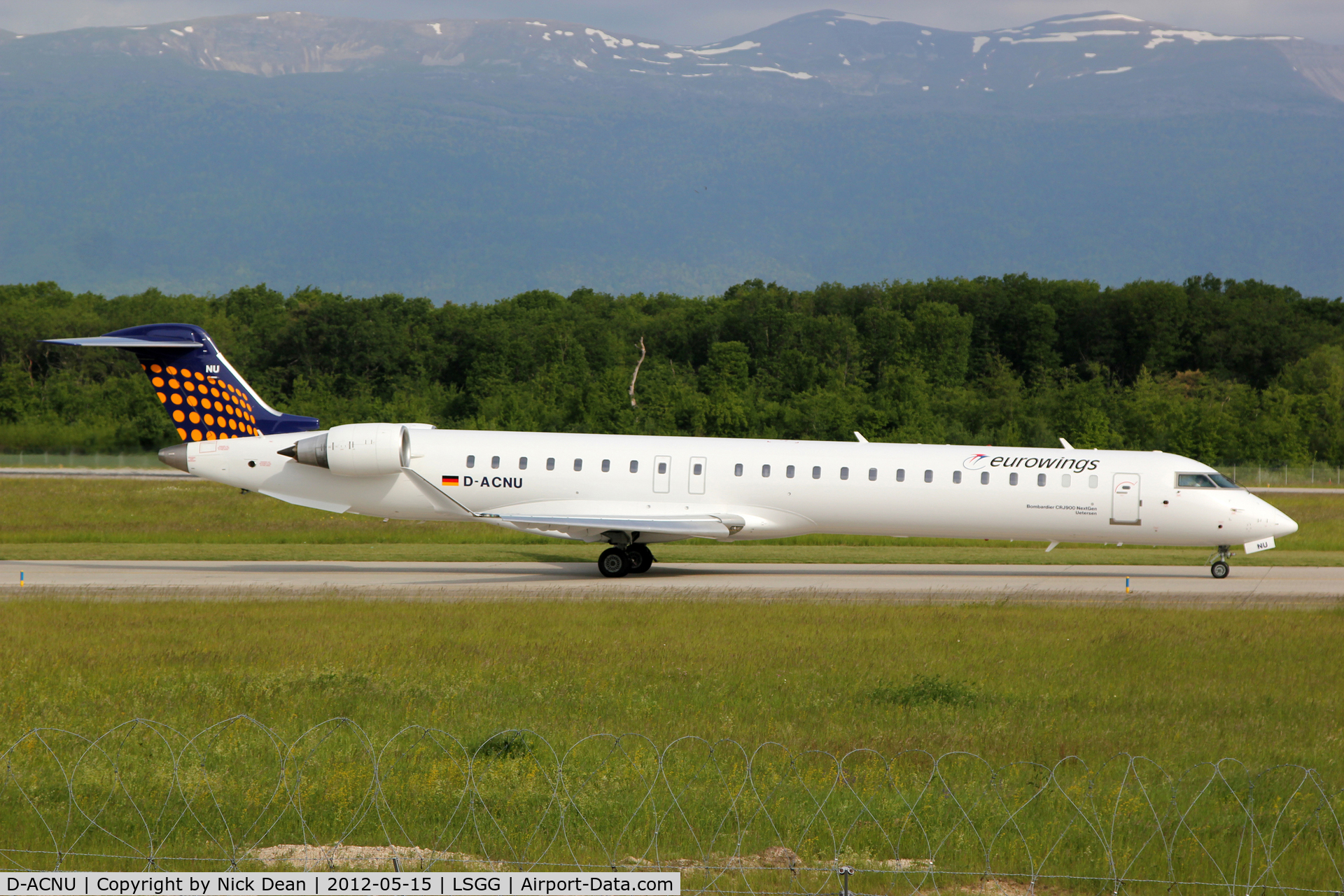 D-ACNU, 2011 Bombardier CRJ-900 NG (CL-600-2D24) C/N 15265, LSGG/GVA EBACE 2012